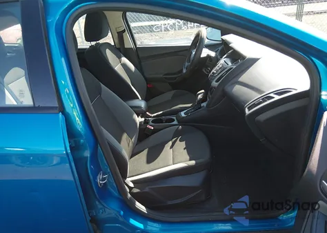 2014 Ford Focus Se z USA, uszkodzony, nr VIN 1FADP3K29EL404715